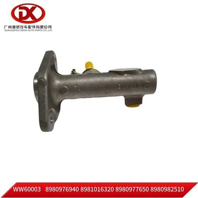 Clutch Master Cylinder  8980976940 8981016320 8980977650 8980982510 ISUZU NPR 4HF1 4HG1 4HG1-T 4HE1 4HK1 Truck Parts
